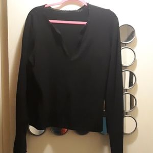 🌺BLACK V-NECK Sweater